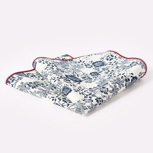 Stylish Floral and Leaf Pattern Wedding or Party Business Suit Pocket Square For Men - White