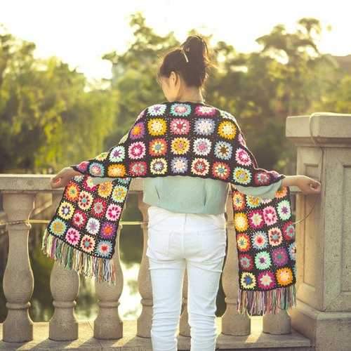 Ethnic Crochet Flower Pattern Tassel Knitted Scarf
